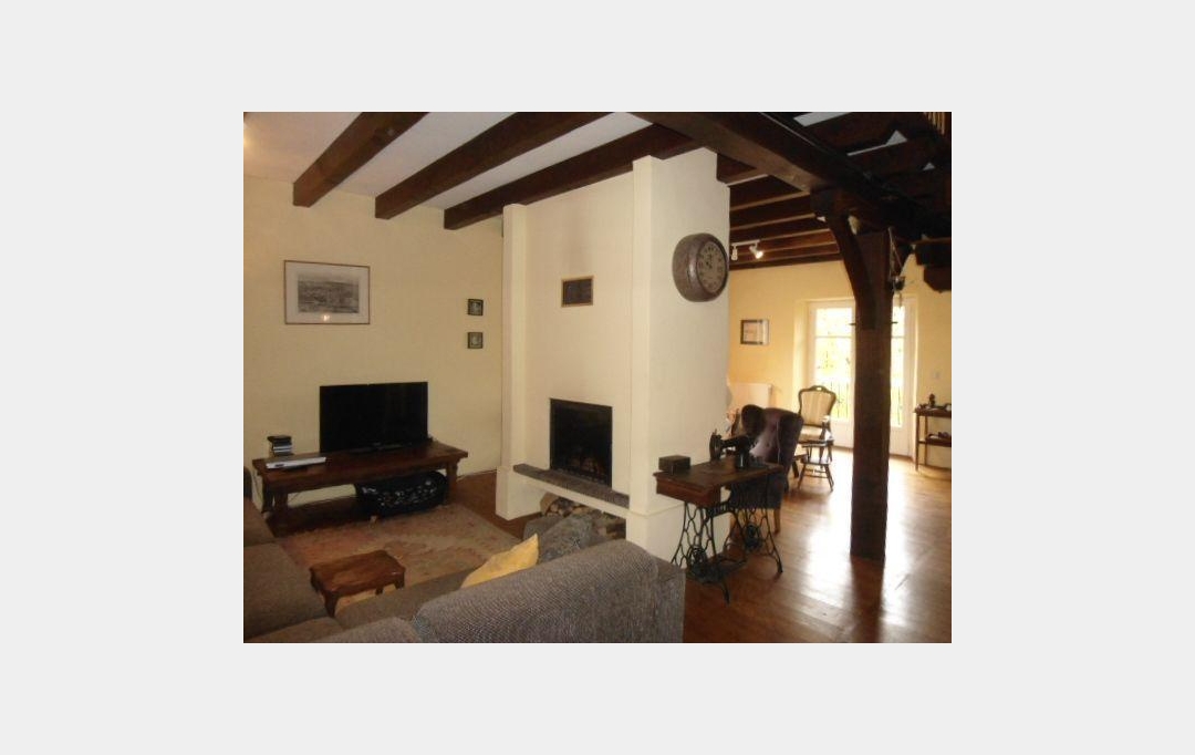 AGENCE DORDOGNE VALLEE : House | LA ROCHE-CANILLAC (19320) | 225 m2 | 190 800 € 