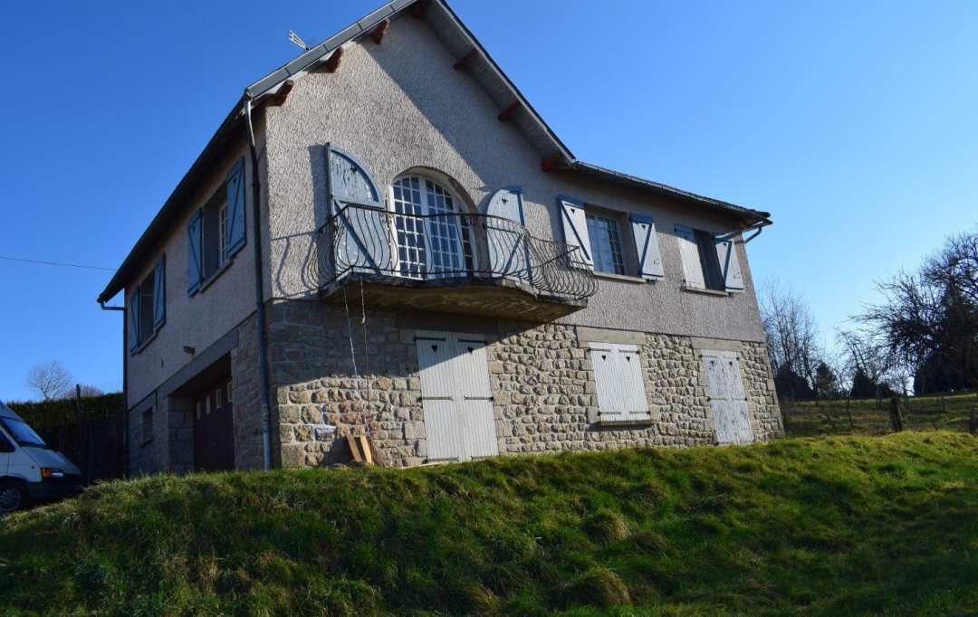 AGENCE DORDOGNE VALLEE : House | SERVIERES-LE-CHATEAU (19220) | 110 m2 | 141 775 € 