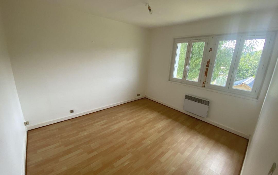 AGENCE DORDOGNE VALLEE : Appartement | ARGENTAT-SUR-DORDOGNE (19400) | 38 m2 | 28 600 € 