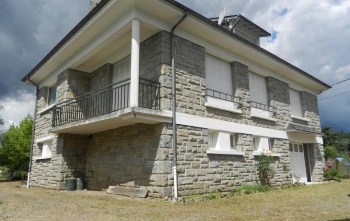 AGENCE DORDOGNE VALLEE : Maison / Villa | ARGENTAT (19400) | 102 m2 | 145 000 € 