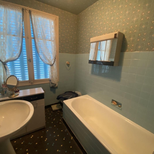  AGENCE DORDOGNE VALLEE : Maison / Villa | SERVIERES-LE-CHATEAU (19220) | 158 m2 | 87 200 € 
