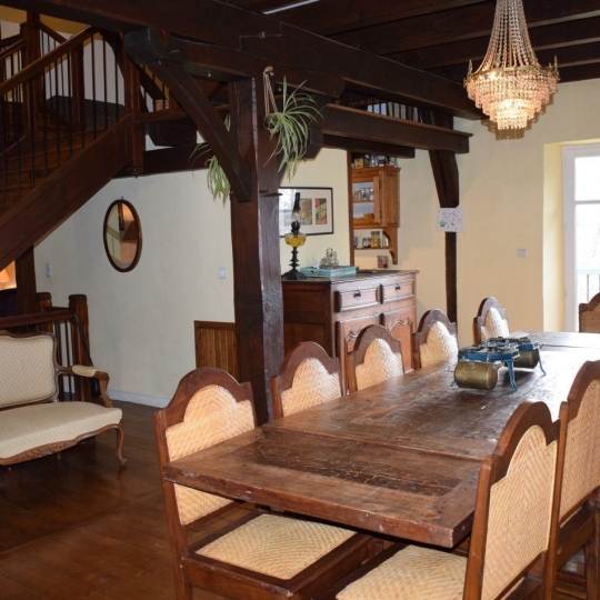  AGENCE DORDOGNE VALLEE : Maison / Villa | LA ROCHE-CANILLAC (19320) | 225 m2 | 212 000 € 