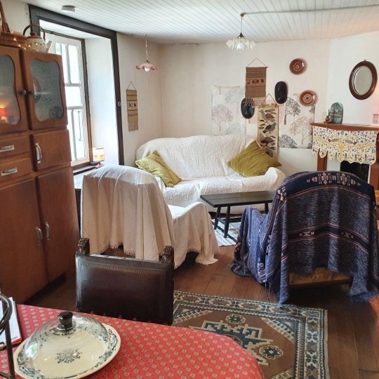  AGENCE DORDOGNE VALLEE : Maison / Villa | SOURSAC (19550) | 65 m2 | 128 400 € 