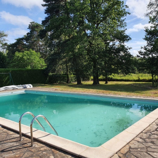  AGENCE DORDOGNE VALLEE : Maison / Villa | CORREZE (19800) | 205 m2 | 231 000 € 