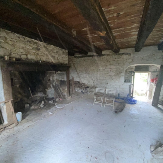  AGENCE DORDOGNE VALLEE : House | GROS-CHASTANG (19320) | 100 m2 | 59 950 € 