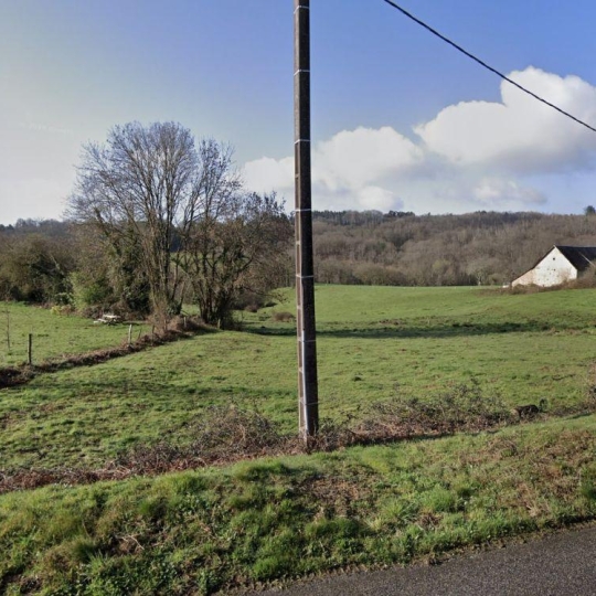  AGENCE DORDOGNE VALLEE : Ground | NEUVILLE (19380) | 2 366 m2 | 18 000 € 