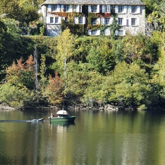  AGENCE DORDOGNE VALLEE : Domaines / Propriétés | SAINT-MERD-DE-LAPLEAU (19320) | 438 m2 | 278 250 € 