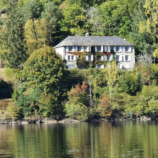  AGENCE DORDOGNE VALLEE : Domaines / Propriétés | SAINT-MERD-DE-LAPLEAU (19320) | 438 m2 | 278 250 € 