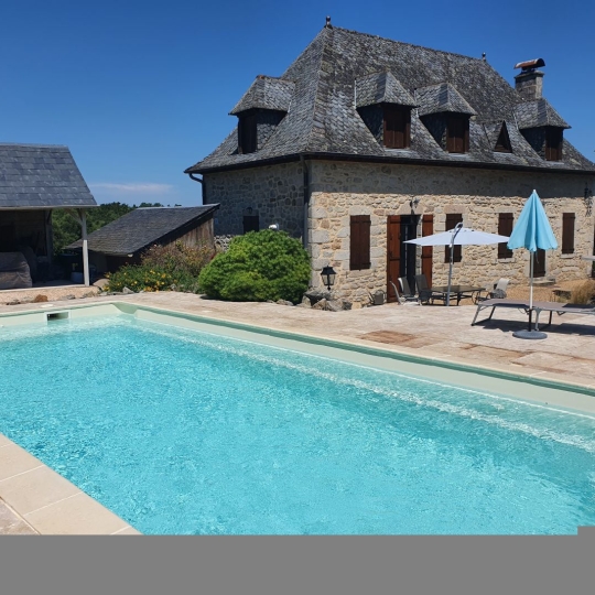  AGENCE DORDOGNE VALLEE : House | AURIAC (19220) | 105 m2 | 257 000 € 