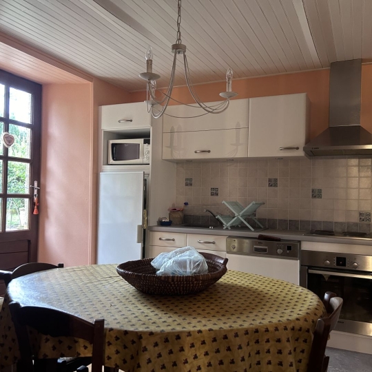  AGENCE DORDOGNE VALLEE : Maison / Villa | GOULLES (19430) | 143 m2 | 118 800 € 