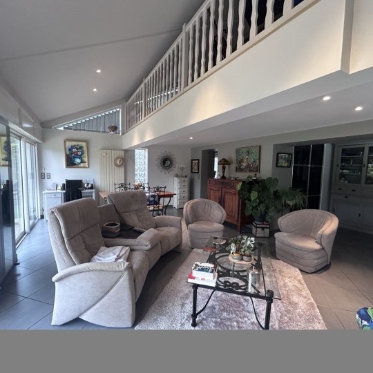  AGENCE DORDOGNE VALLEE : House | ARGENTAT-SUR-DORDOGNE (19400) | 200 m2 | 274 900 € 