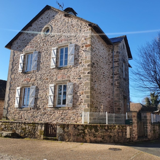  AGENCE DORDOGNE VALLEE : House | ALBUSSAC (19380) | 169 m2 | 123 000 € 
