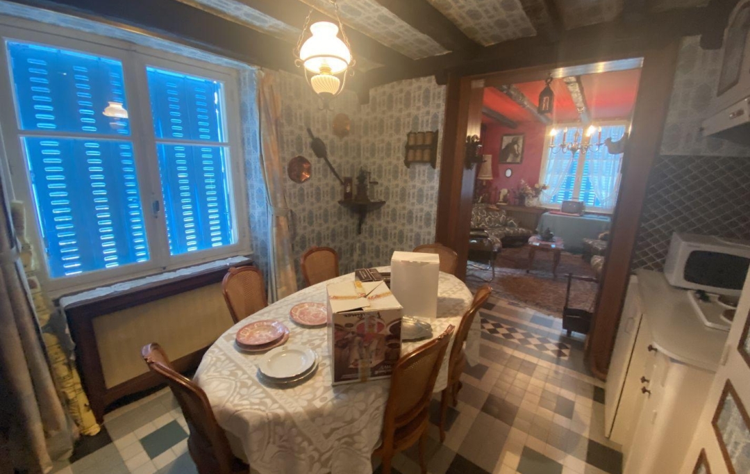 AGENCE DORDOGNE VALLEE : Maison / Villa | SERVIERES-LE-CHATEAU (19220) | 158 m2 | 87 200 € 