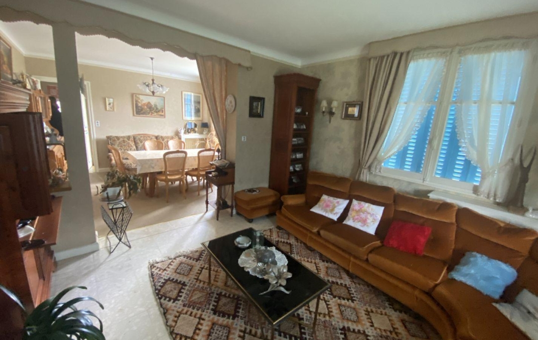 AGENCE DORDOGNE VALLEE : Maison / Villa | SERVIERES-LE-CHATEAU (19220) | 158 m2 | 87 200 € 