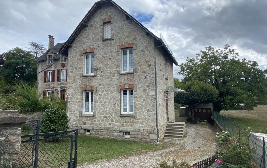 AGENCE DORDOGNE VALLEE : Maison / Villa | ARGENTAT-SUR-DORDOGNE (19400) | 80 m2 | 108 000 € 