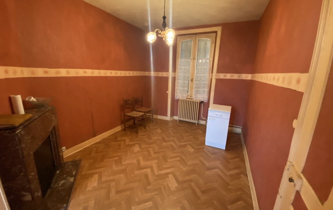 AGENCE DORDOGNE VALLEE : Maison / Villa | ARGENTAT-SUR-DORDOGNE (19400) | 80 m2 | 108 000 € 