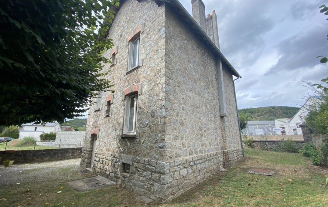 AGENCE DORDOGNE VALLEE : Maison / Villa | ARGENTAT-SUR-DORDOGNE (19400) | 80 m2 | 108 000 € 