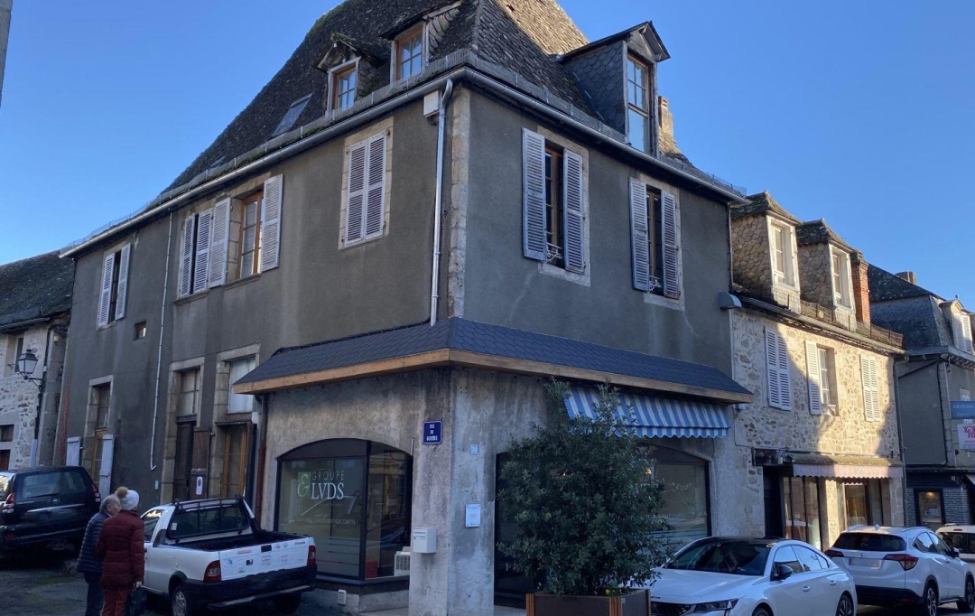 AGENCE DORDOGNE VALLEE : Immeuble | ARGENTAT (19400) | 210 m2 | 97 200 € 