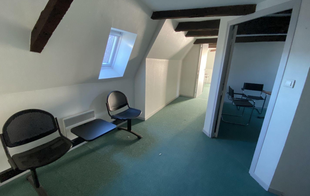 AGENCE DORDOGNE VALLEE : Immeuble | ARGENTAT (19400) | 210 m2 | 97 200 € 