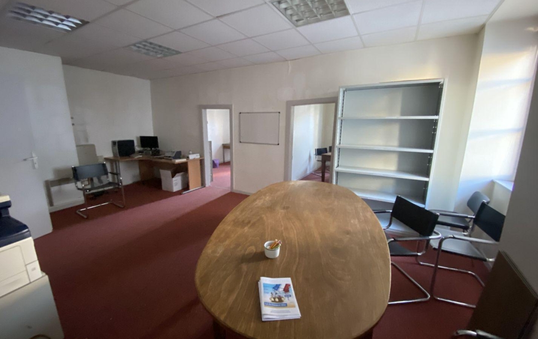AGENCE DORDOGNE VALLEE : Immeuble | ARGENTAT (19400) | 210 m2 | 97 200 € 