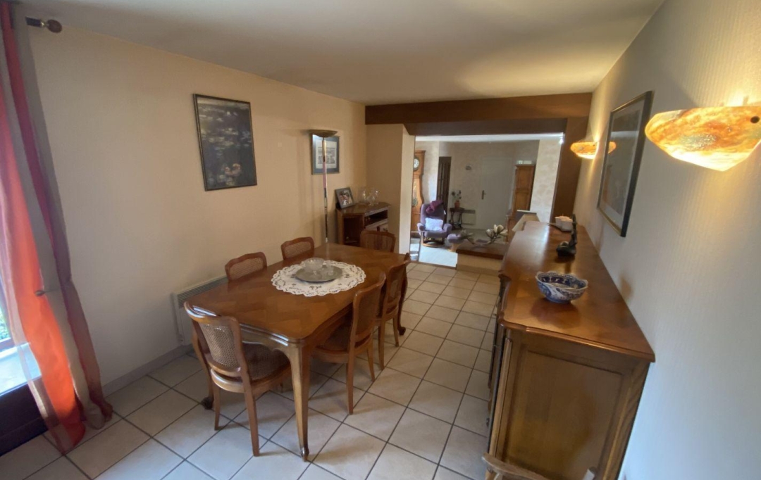 AGENCE DORDOGNE VALLEE : Maison / Villa | ARGENTAT-SUR-DORDOGNE (19400) | 160 m2 | 225 750 € 
