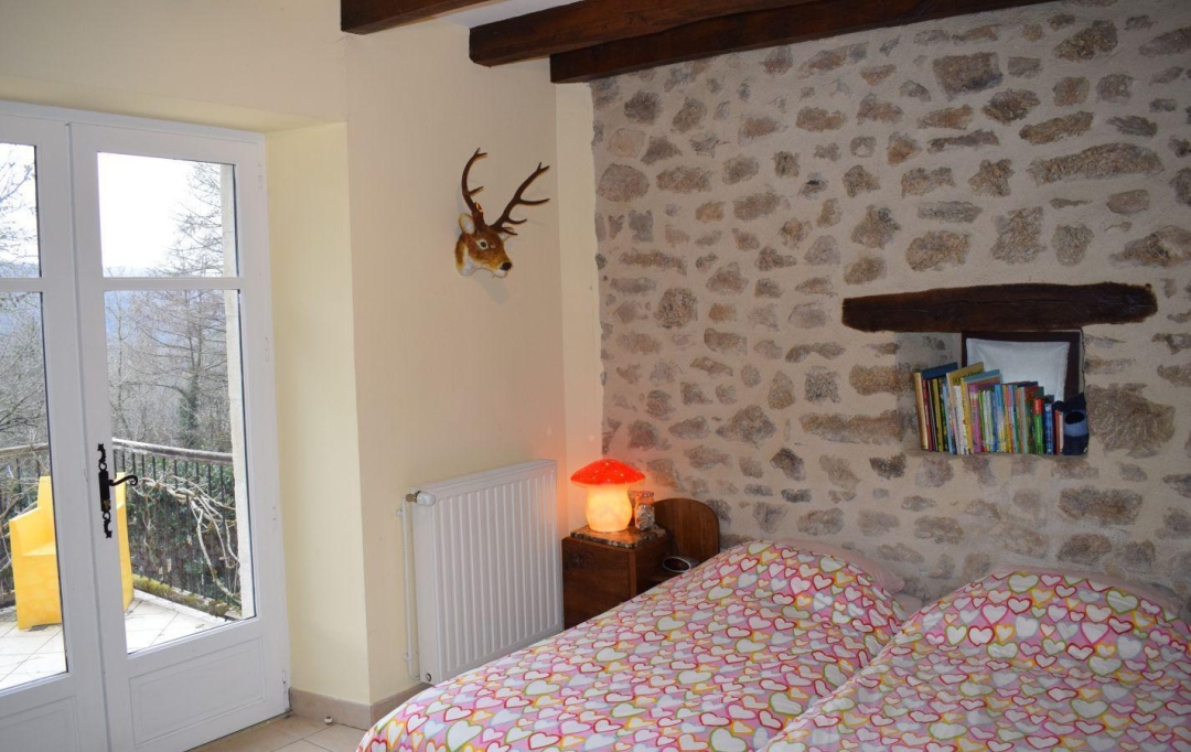 AGENCE DORDOGNE VALLEE : Maison / Villa | LA ROCHE-CANILLAC (19320) | 225 m2 | 212 000 € 