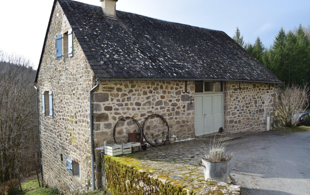 AGENCE DORDOGNE VALLEE : Maison / Villa | LA ROCHE-CANILLAC (19320) | 225 m2 | 212 000 € 