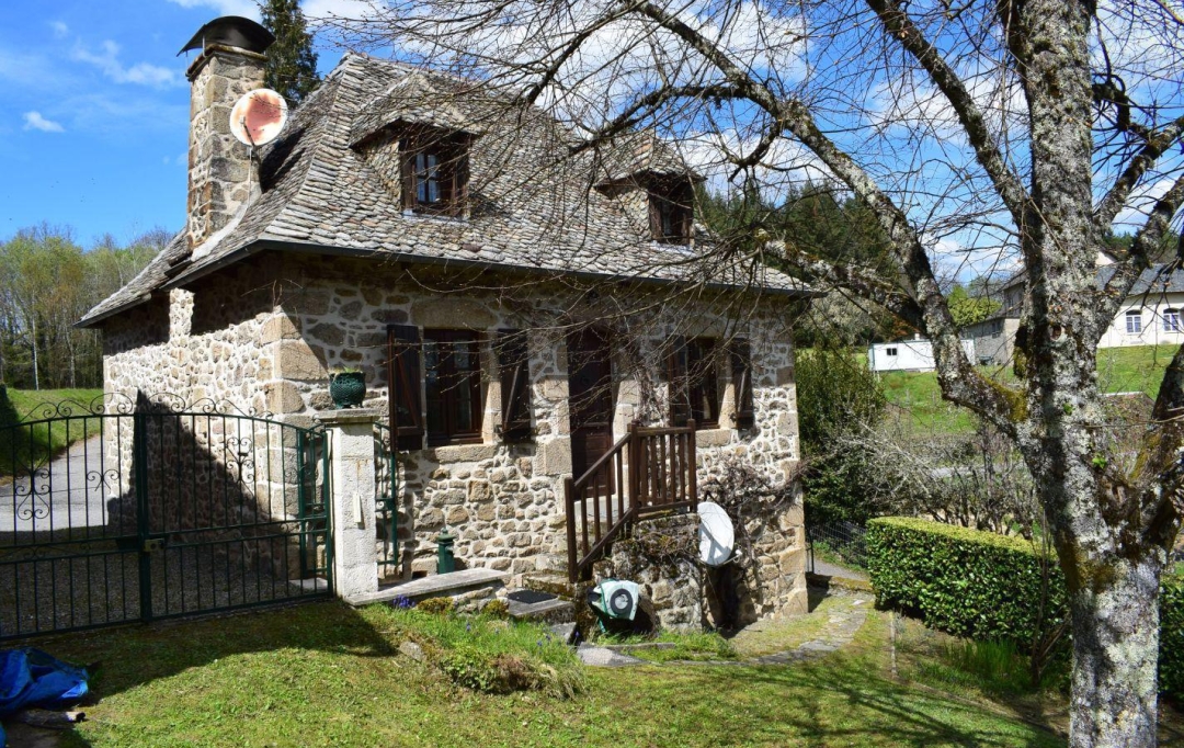 AGENCE DORDOGNE VALLEE : Maison / Villa | SAINT-CIRGUES-LA-LOUTRE (19220) | 70 m2 | 108 000 € 