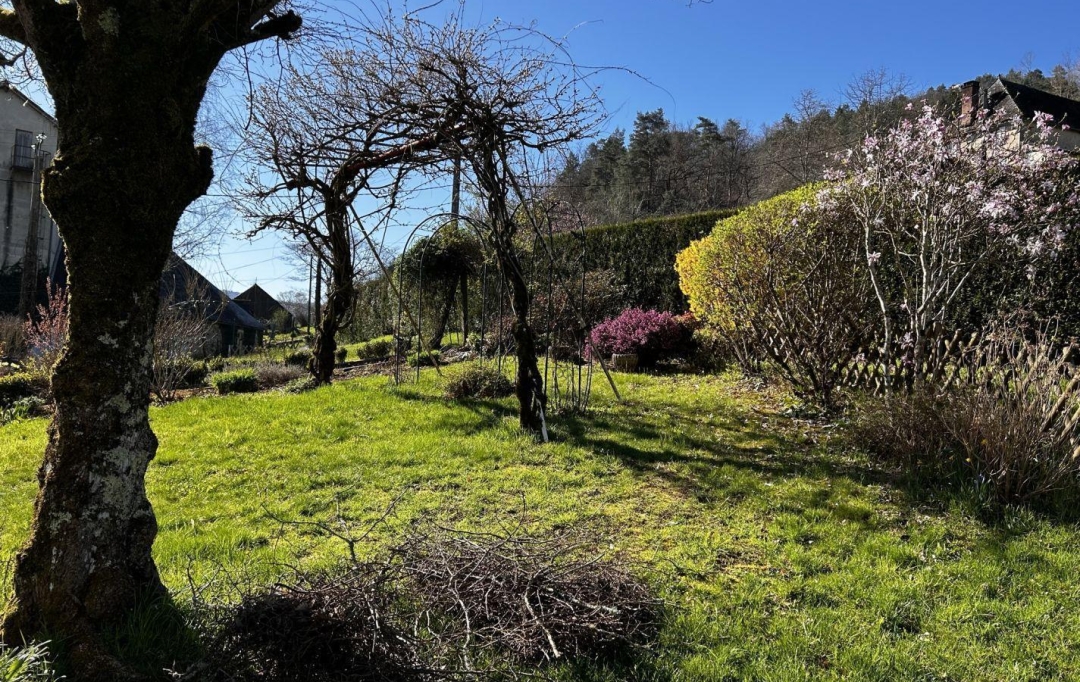AGENCE DORDOGNE VALLEE : Maison / Villa | ARGENTAT (19400) | 140 m2 | 212 000 € 