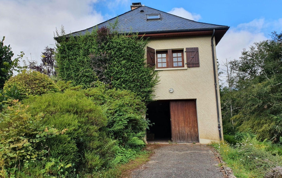 AGENCE DORDOGNE VALLEE : House | LA ROCHE-CANILLAC (19320) | 110 m2 | 128 400 € 