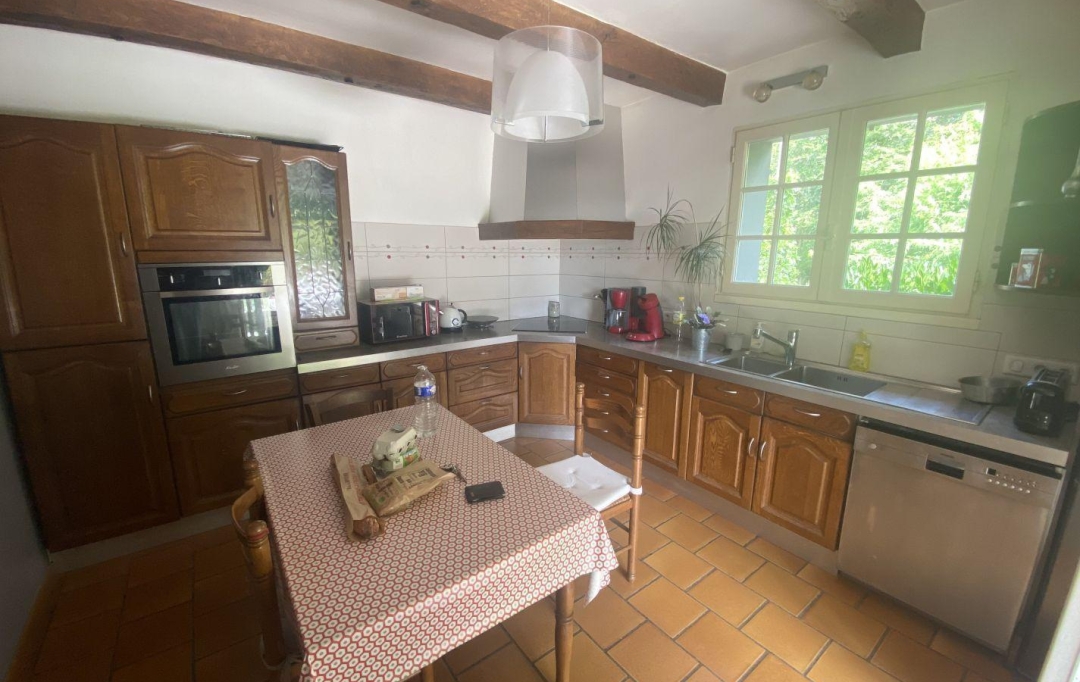 AGENCE DORDOGNE VALLEE : House | ARGENTAT-SUR-DORDOGNE (19400) | 175 m2 | 345 000 € 