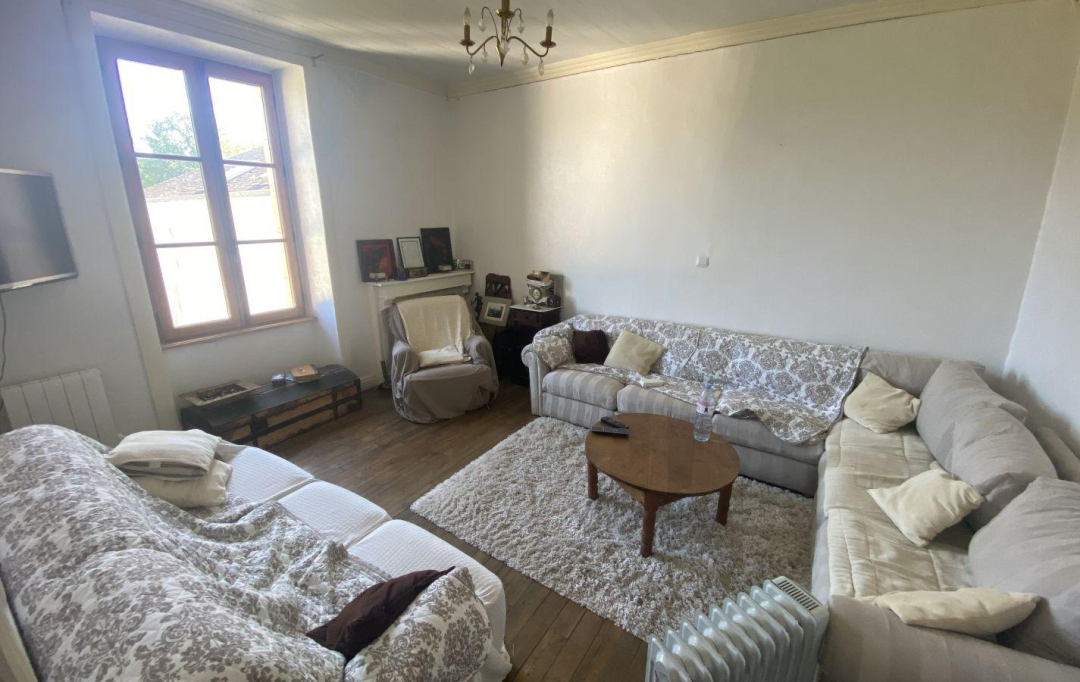 AGENCE DORDOGNE VALLEE : House | SAINT-PRIVAT (19220) | 150 m2 | 139 000 € 