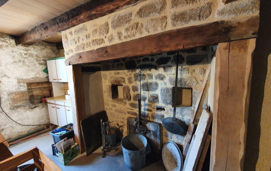 AGENCE DORDOGNE VALLEE : Maison / Villa | LA ROCHE-CANILLAC (19320) | 85 m2 | 36 300 € 