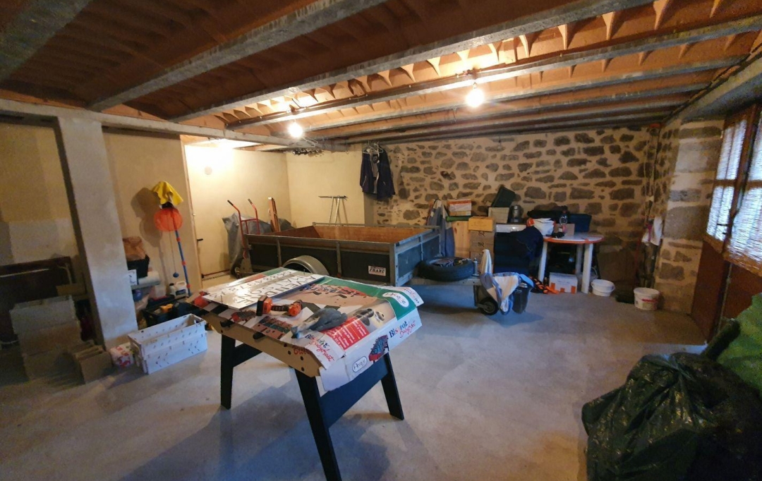 AGENCE DORDOGNE VALLEE : Maison / Villa | LA ROCHE-CANILLAC (19320) | 85 m2 | 36 300 € 