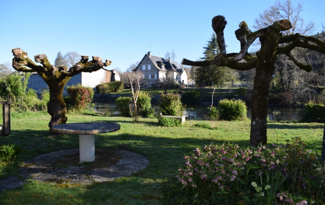 AGENCE DORDOGNE VALLEE : House | ARGENTAT-SUR-DORDOGNE (19400) | 94 m2 | 149 000 € 