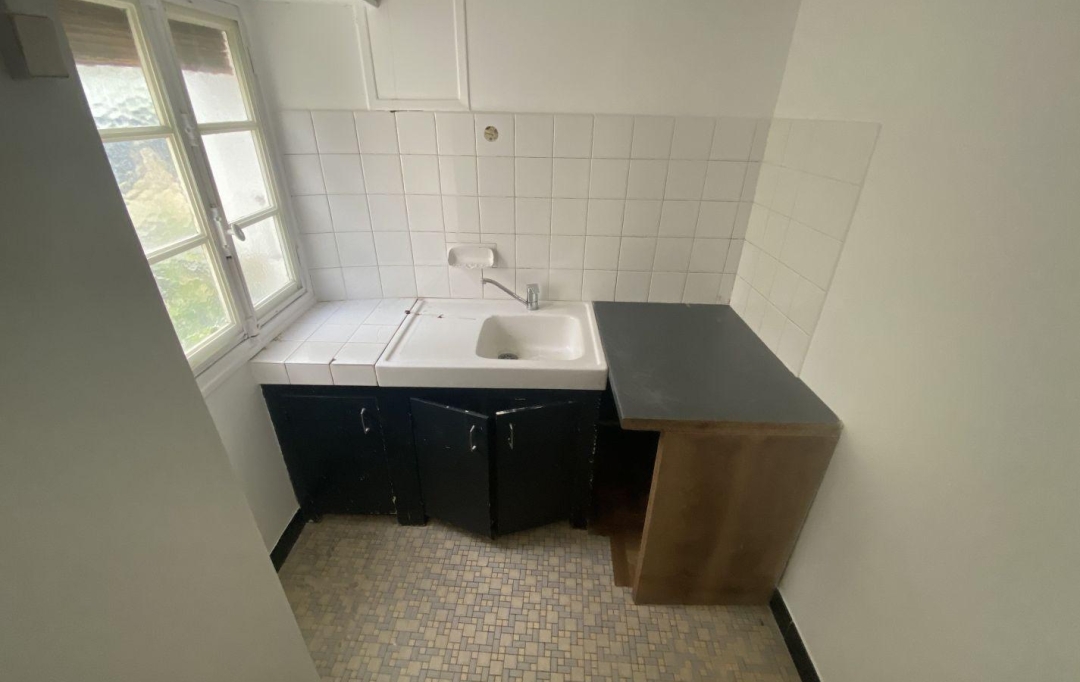 AGENCE DORDOGNE VALLEE : Immeuble | ARGENTAT-SUR-DORDOGNE (19400) | 75 m2 | 56 000 € 