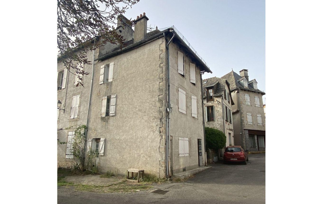 AGENCE DORDOGNE VALLEE : Immeuble | ARGENTAT-SUR-DORDOGNE (19400) | 75 m2 | 56 000 € 