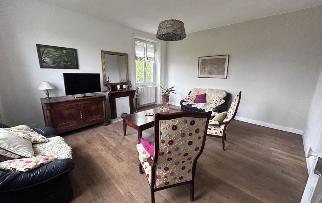 AGENCE DORDOGNE VALLEE : House | SEXCLES (19430) | 189 m2 | 171 200 € 