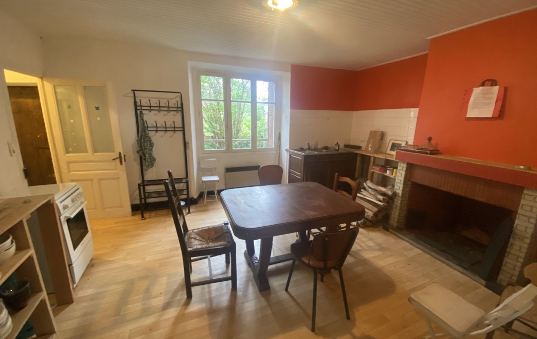 AGENCE DORDOGNE VALLEE : Maison / Villa | SAINT-MARTIN-LA-MEANNE (19320) | 207 m2 | 91 800 € 