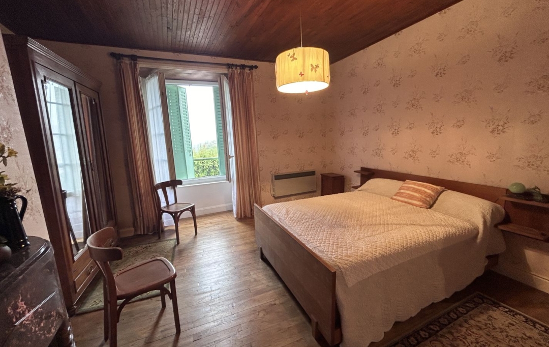 AGENCE DORDOGNE VALLEE : Maison / Villa | GOULLES (19430) | 143 m2 | 118 800 € 