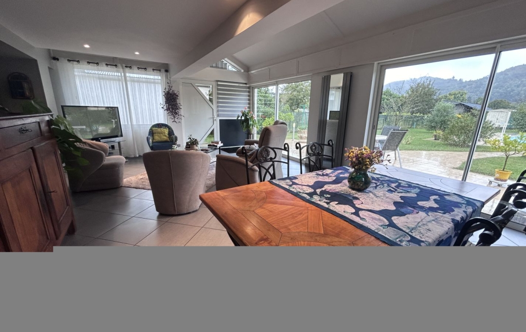 AGENCE DORDOGNE VALLEE : House | ARGENTAT-SUR-DORDOGNE (19400) | 200 m2 | 274 900 € 