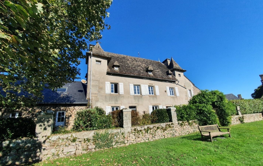 AGENCE DORDOGNE VALLEE : Domaines / Propriétés | SEXCLES (19430) | 265 m2 | 572 000 € 