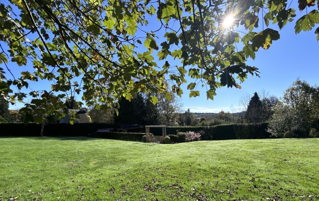 AGENCE DORDOGNE VALLEE : Domaines / Propriétés | SEXCLES (19430) | 265 m2 | 572 000 € 