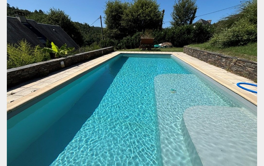 AGENCE DORDOGNE VALLEE : House | ARGENTAT-SUR-DORDOGNE (19400) | 240 m2 | 328 000 € 