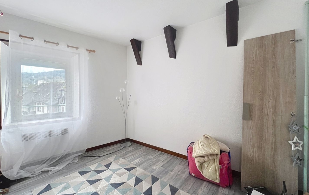 AGENCE DORDOGNE VALLEE : Building | ARGENTAT-SUR-DORDOGNE (19400) | 112 m2 | 141 000 € 