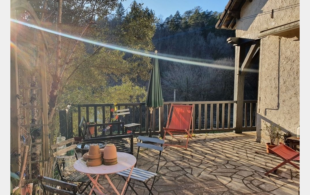 AGENCE DORDOGNE VALLEE : House | ARGENTAT-SUR-DORDOGNE (19400) | 131 m2 | 171 000 € 