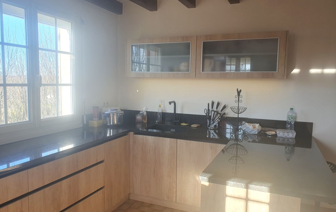AGENCE DORDOGNE VALLEE : House | SAINT-JULIEN-AUX-BOIS (19220) | 85 m2 | 181 000 € 