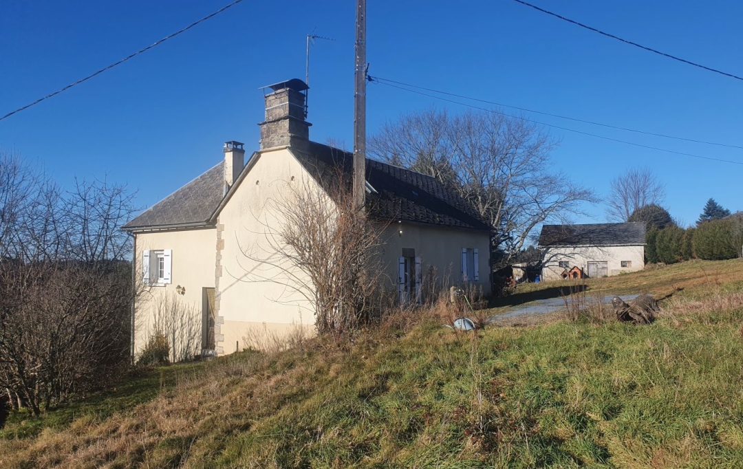 AGENCE DORDOGNE VALLEE : House | SAINT-JULIEN-AUX-BOIS (19220) | 85 m2 | 181 000 € 