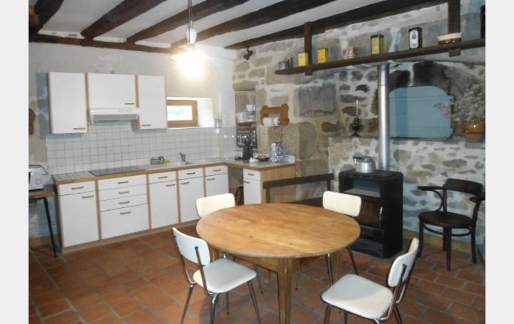 AGENCE DORDOGNE VALLEE : House | SAINT-JULIEN-AUX-BOIS (19220) | 150 m2 | 159 000 € 