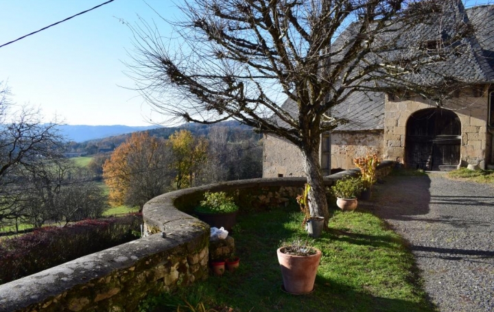 AGENCE DORDOGNE VALLEE : Domaines / Propriétés | SAINT-CIRGUES-LA-LOUTRE (19220) | 270 m2 | 357 000 € 